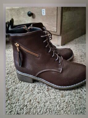 Brown boots EU size 36